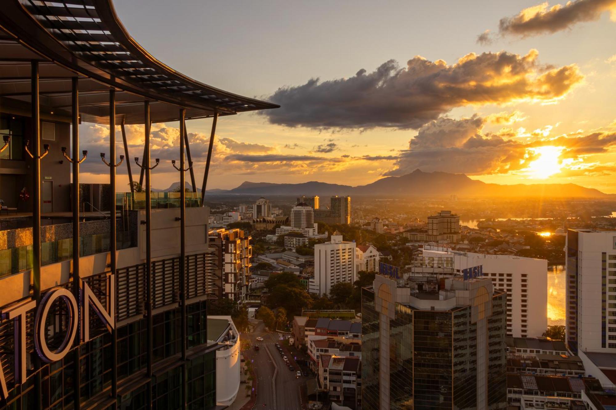 Sheraton Kuching Hotel Εξωτερικό φωτογραφία