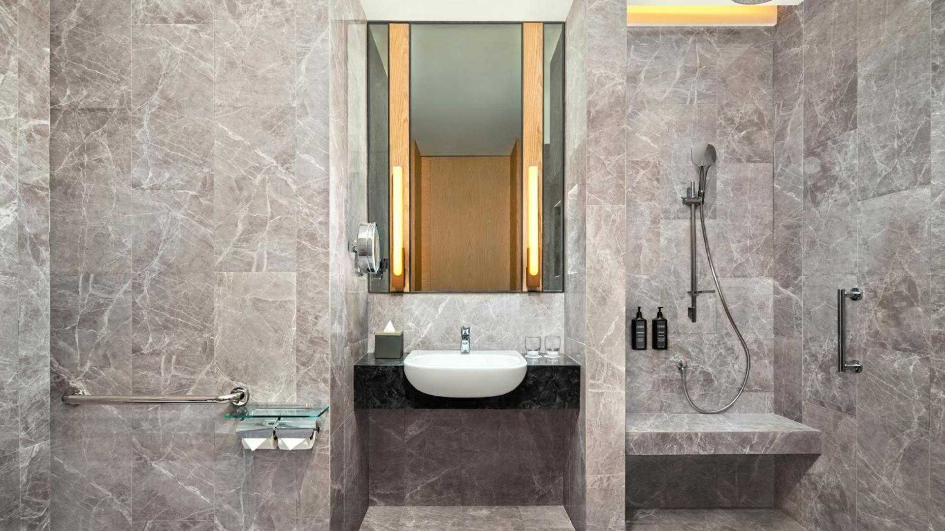 Sheraton Kuching Hotel Εξωτερικό φωτογραφία